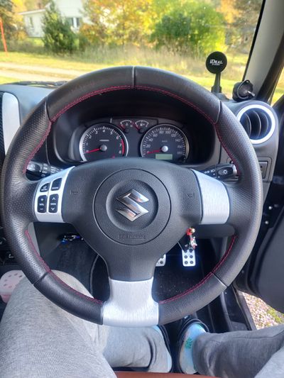 Suzuki jimny deals steering wheel size