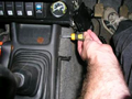 Clutch replacement guide - figure 01 - removing the centre console.png