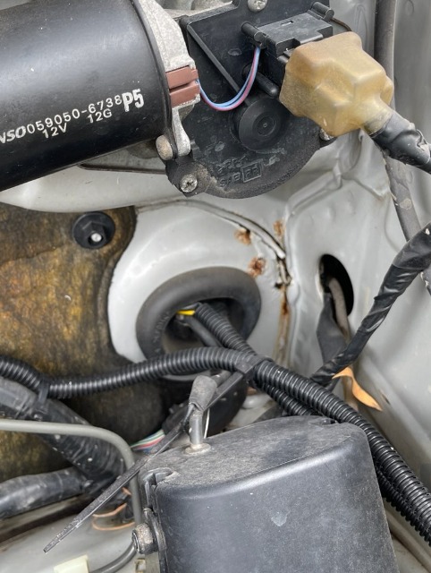 Rust in Engine bay - 2006 JLX - BigJimny Forum
