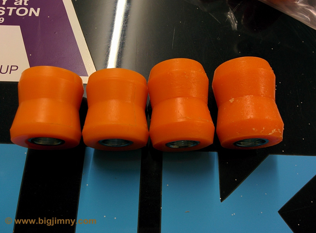 Fitting new Bits4Vits shock bushes
