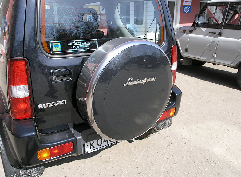 File:Suzuki Jimny - LamborJimny inscription, spare wheel cover - A01.jpg