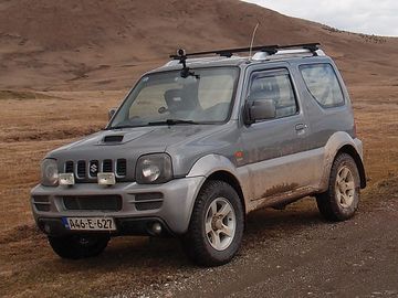 Suzuki Jimny - with roof rails, transverse mounted - A01.jpg