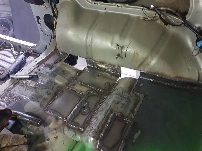 File:Suzuki Jimny 3 - re-welded rear floor section - A01.jpg