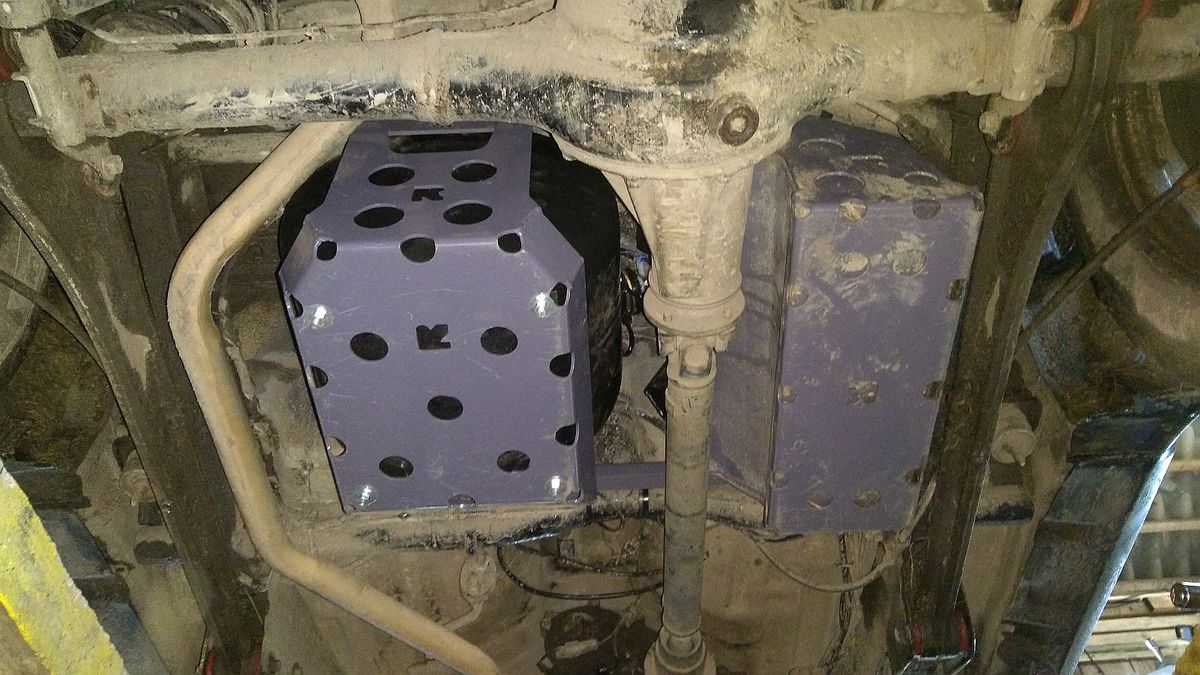 FileSuzuki Jimny custom petrol & LPG fuel tank solution by Rtech