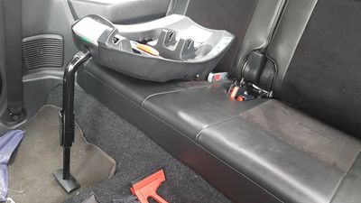 Suzuki isofix top