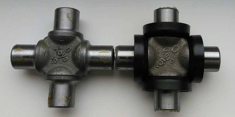 File:Suzuki 27200-83812 vs Mitsubishi MR350138 - A02.jpg